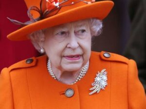 Queen Elizabeth Agnesisika blog