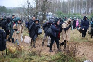 Hundreds Of Migrants Remain At Poland-Belarus Border As Temperatures Drop Agnesisika blog