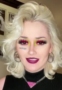 Catfish Queen! Lady Transforms Herself, She Looks So Much Like Gwen Stefani Agnesisika blog