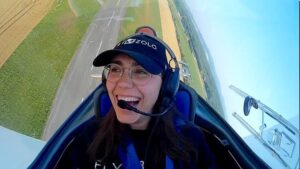 British-Belgian Girl Becomes Youngest Woman To Fly Solo Round The World Agnesisika blog