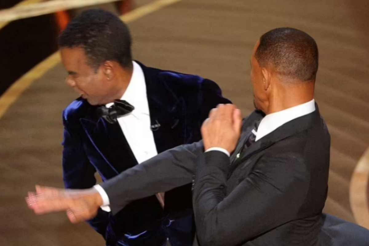 Will Smith Apologies For Slapping Chris Rock As He Receives Award (Video).