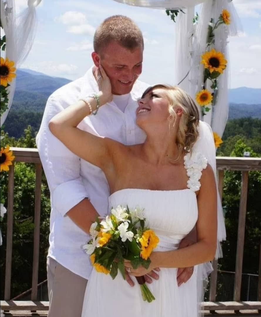 Bride Marries Best Man After He Confesses His Love For Her At Her Wedding Reception.