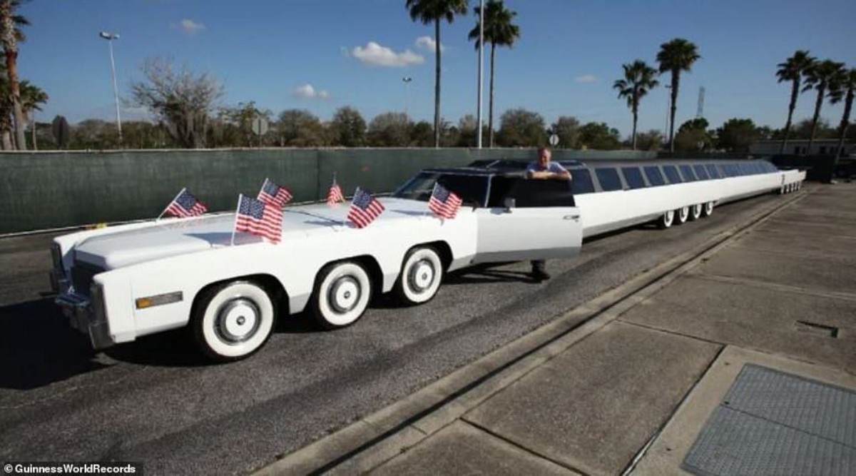 ‘Super Limousine’ Measuring 100ft Breaks Its Own 1986 Guinness World Record