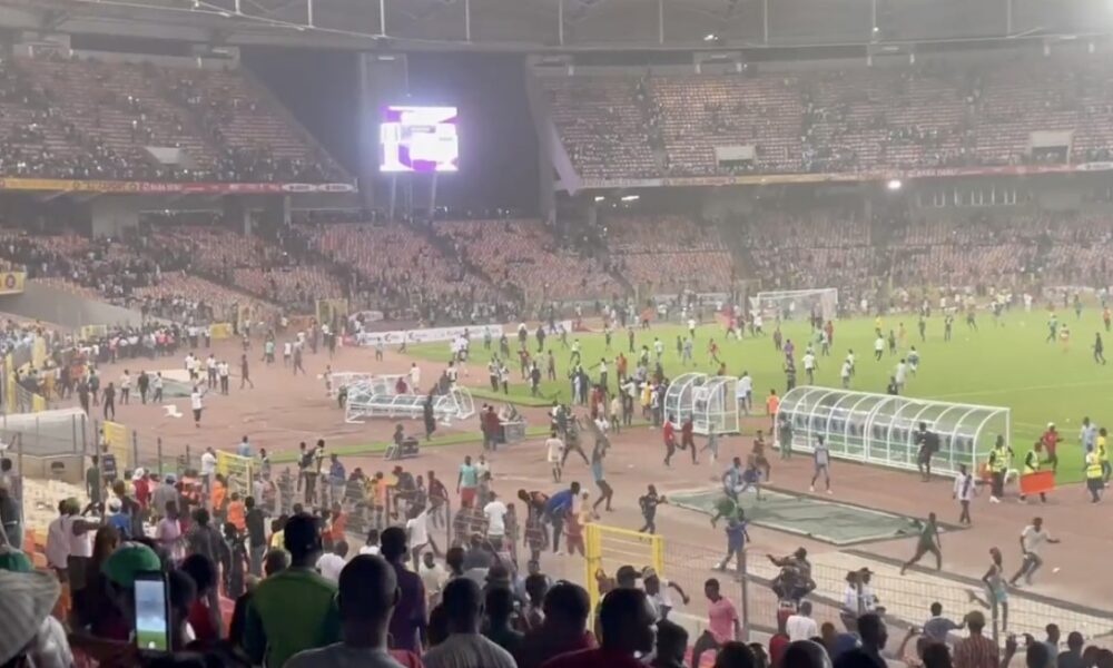 Chaos At The Abuja Stadium After Nigeria Failed To Qualify For The World Cup, Fans Destroy Everything They