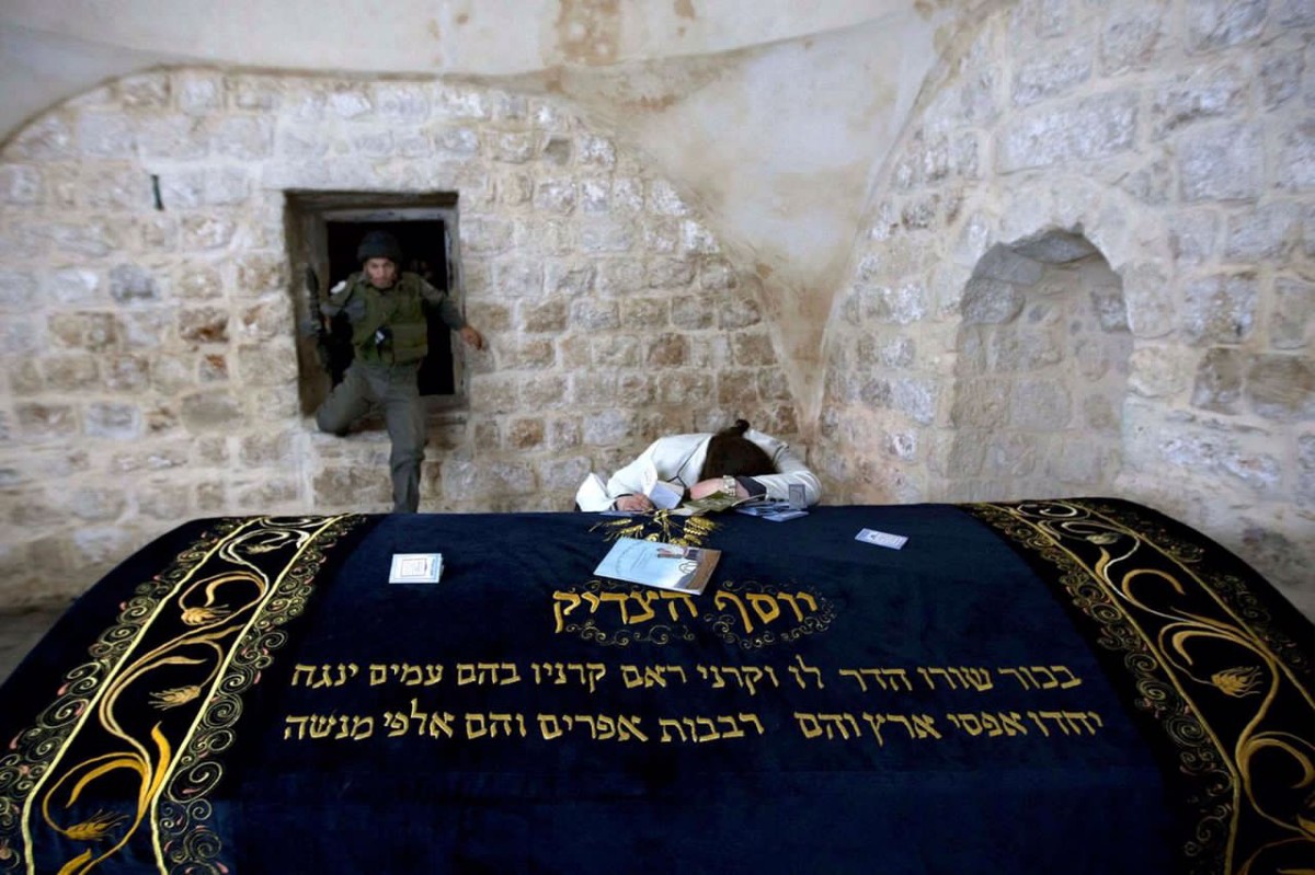 Palestinian Rioters Vandalize Joseph’s Tomb As Tensions Escalate In Region