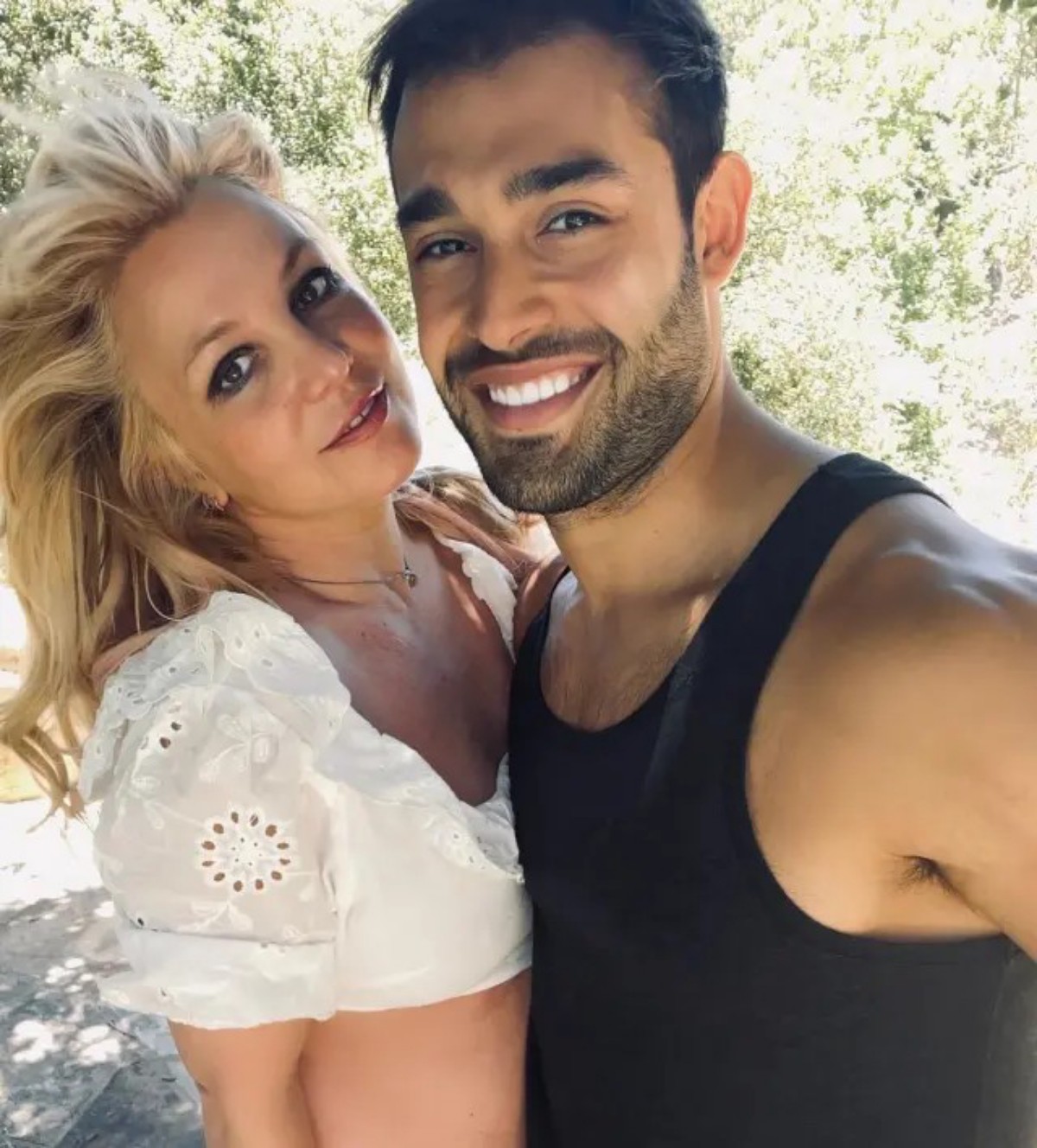 Pregnant Britney Spears Still Crazy Over S*x With Sam
