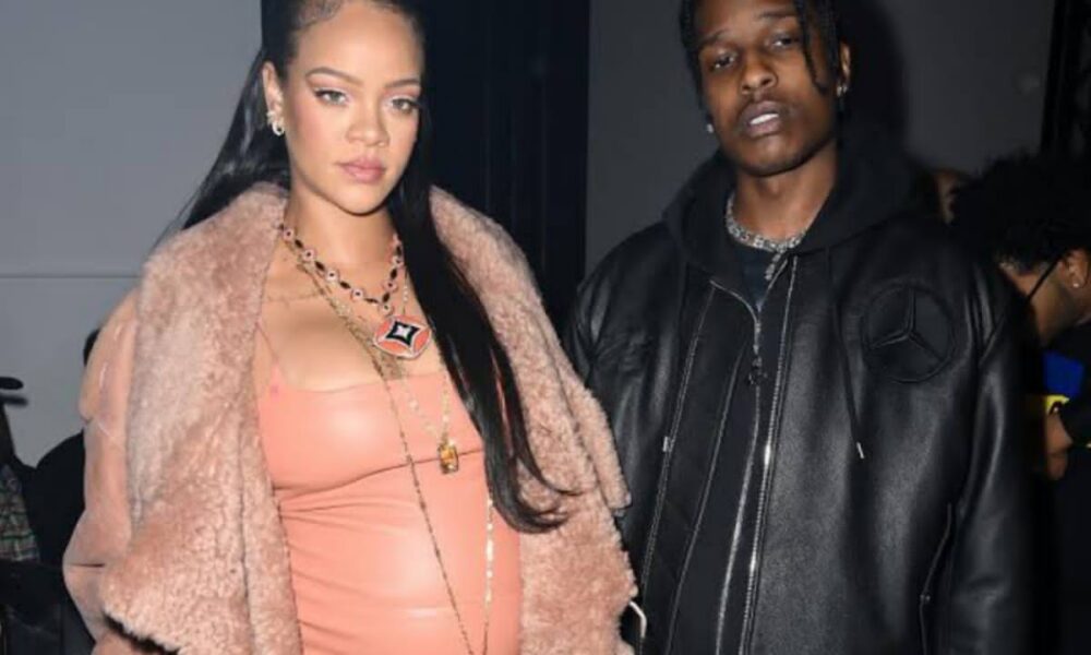 Pregnant Rihanna Gives Birth To Her First Child