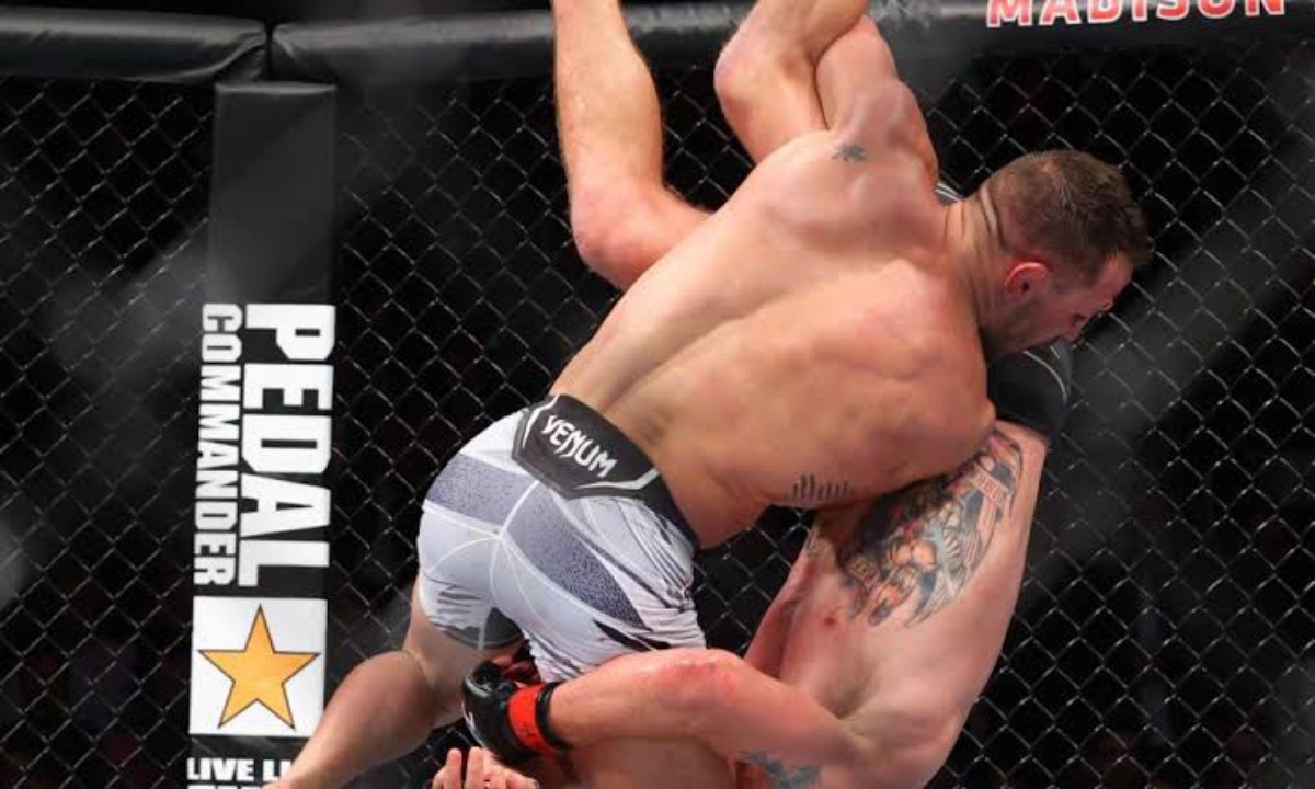 Watch As Michael Chandler Knocks Out Tony Ferguson With Jaw-Breaking Kick To Face