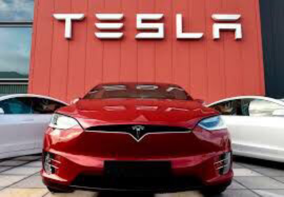 Tesla Recalls Over 100,000 Vehicles