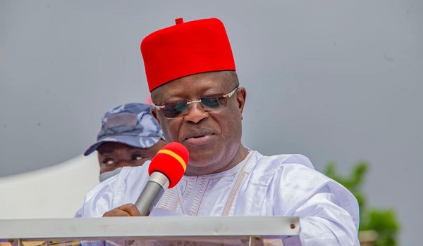 Umahi Inspects Lagos-Ibadan Expressway, Other Projects In Lagos  