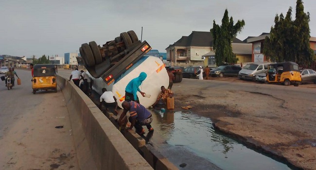 LASTMA Averts Fire Explosion As Tanker Falls Along Lagos-Abeokuta Expressway
