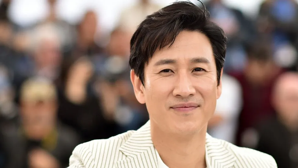 Lee Sun-kyun: Parasite actor found dead at 48