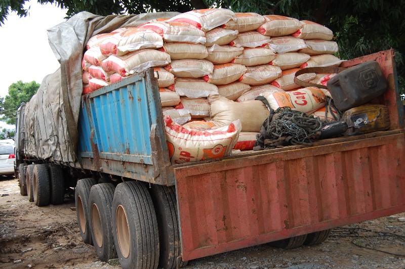 Quarantine service begins clampdown on food smugglers, hoarders