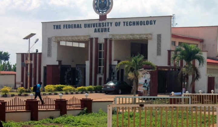 BREAKING: EFCC operatives allegedly arrest FUTA students in midnight raid
