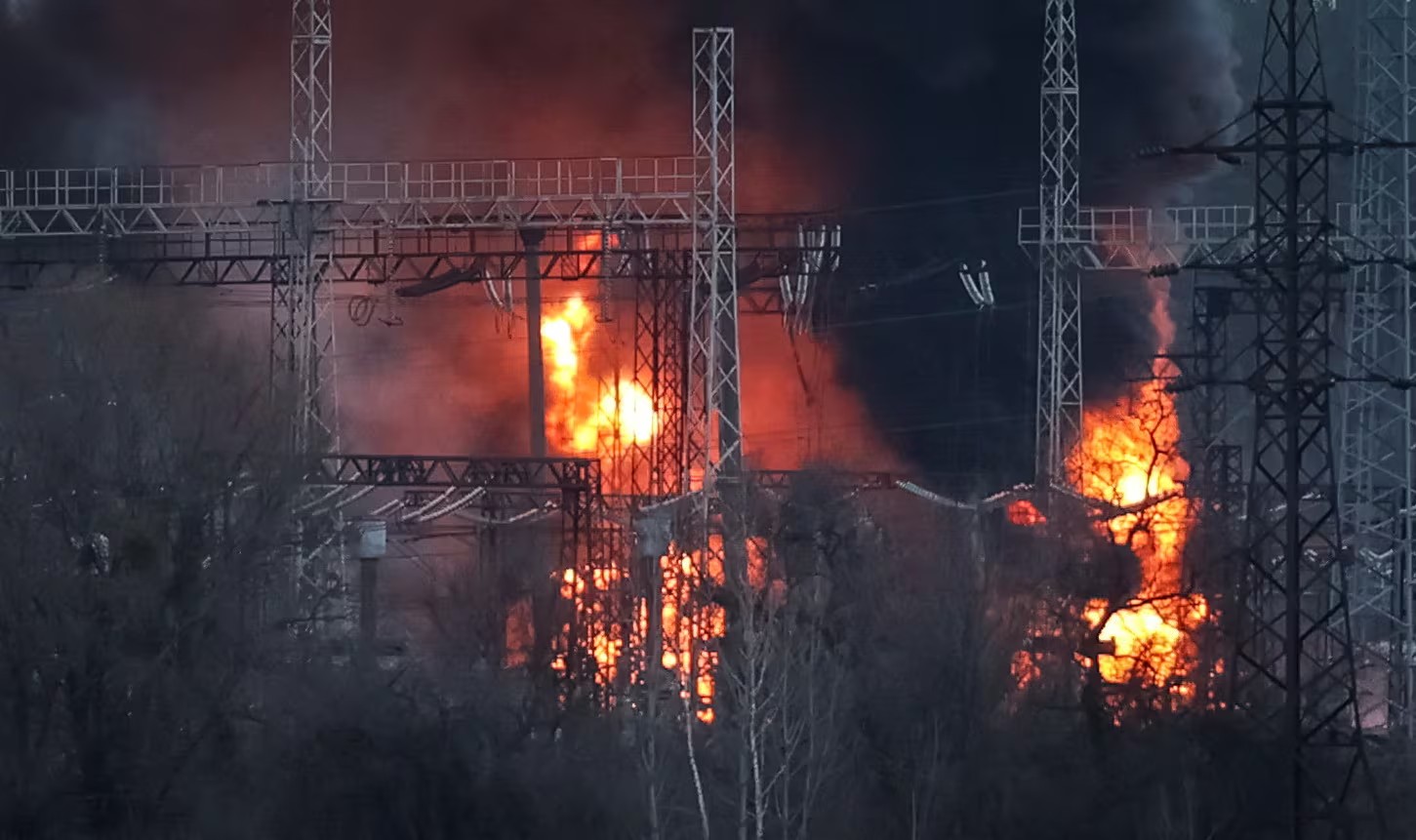Blackouts hit Ukraine after wave of Russian strikes