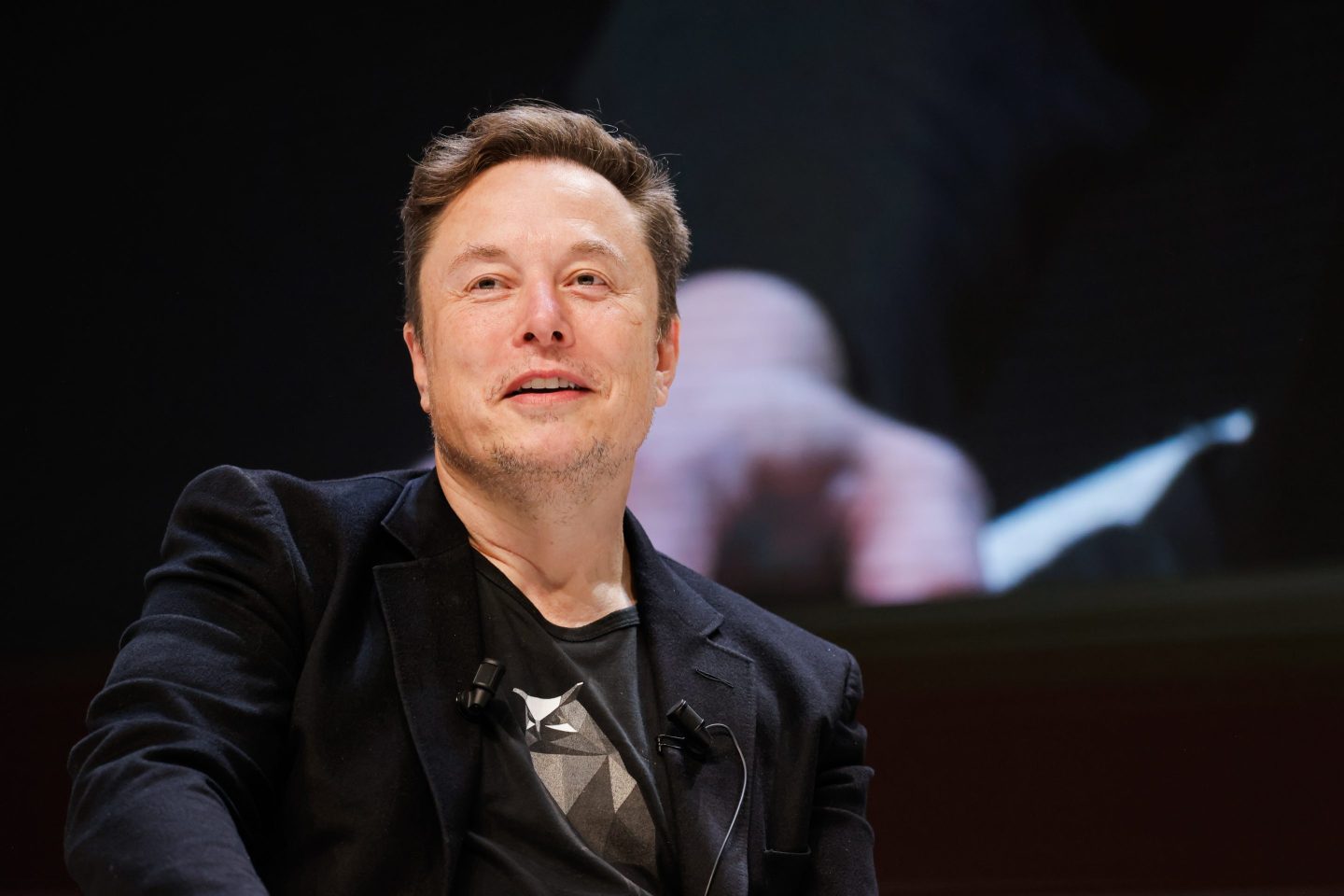 Elon Musk Pledges $45m A Month To Electing Trump