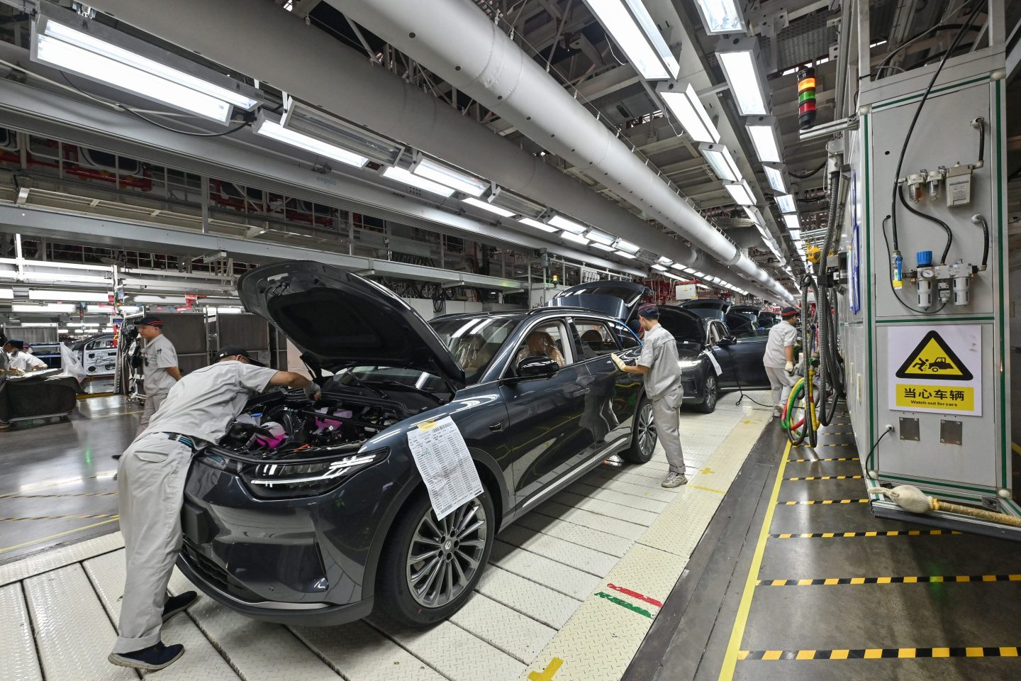 Beijing Slams Reported US Trade Ban On Cars With Chinese Tech